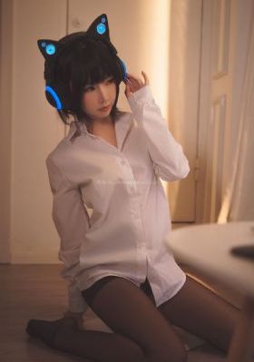 精品人妻人人操_高清免费在线播放